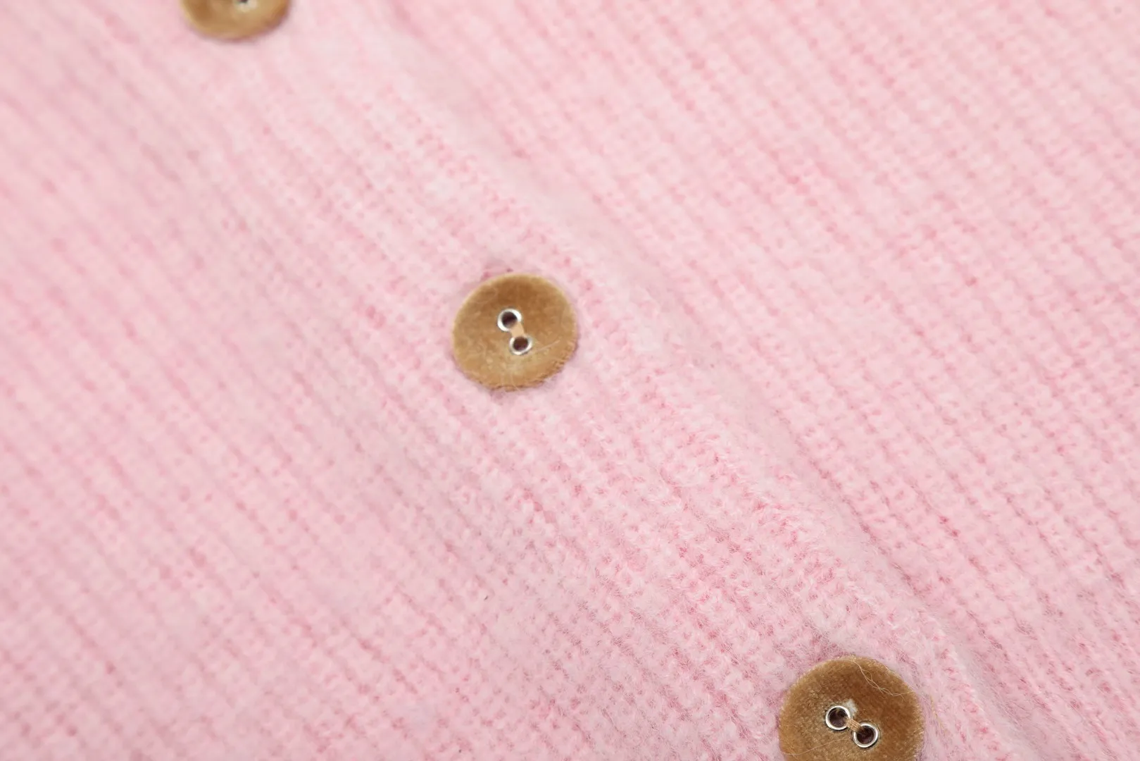 VIVI145# vivienne west wood 25 spring new three-color wool embroidered design cardigan Size: 1 yard (90-110 pounds) 2 yards (110-130 pounds) 3 yards (130-150 pounds) Color: gray yellow pink